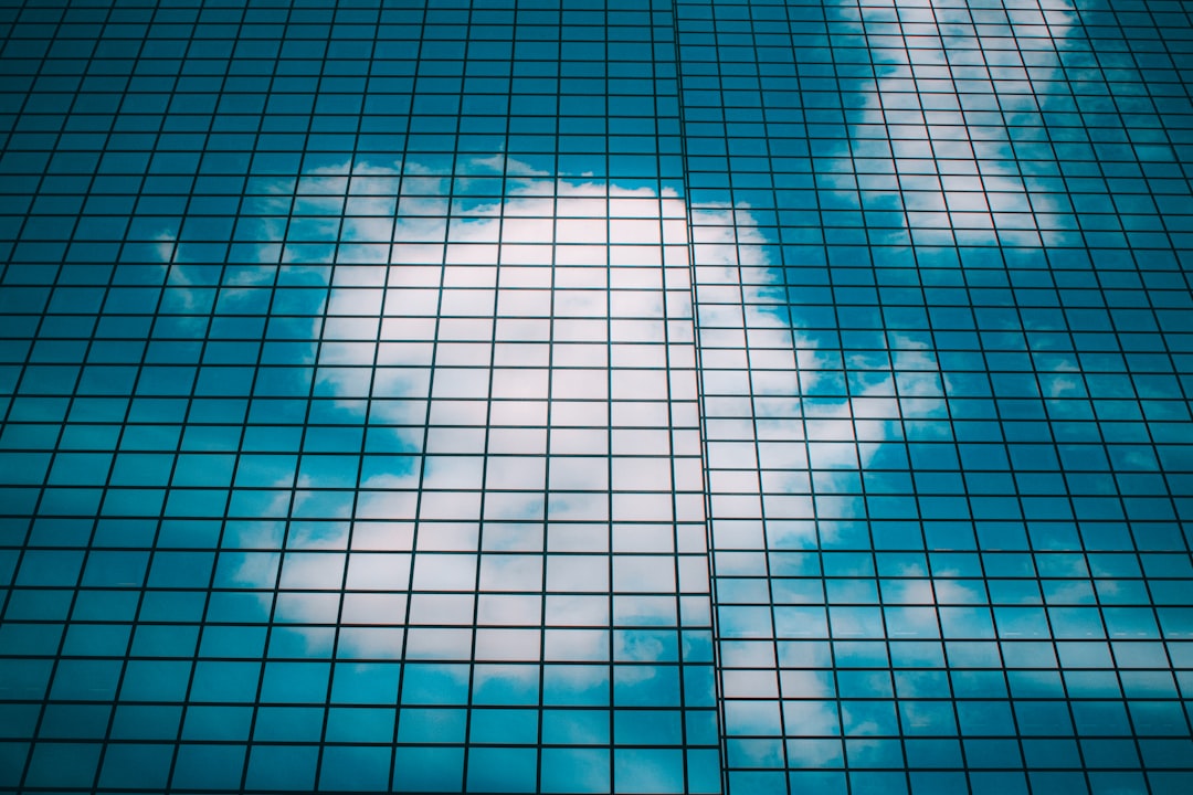 5 façons dont l'intelligence artificielle révolutionne l'optimisation des coûts dans les environnements cloud en 2024