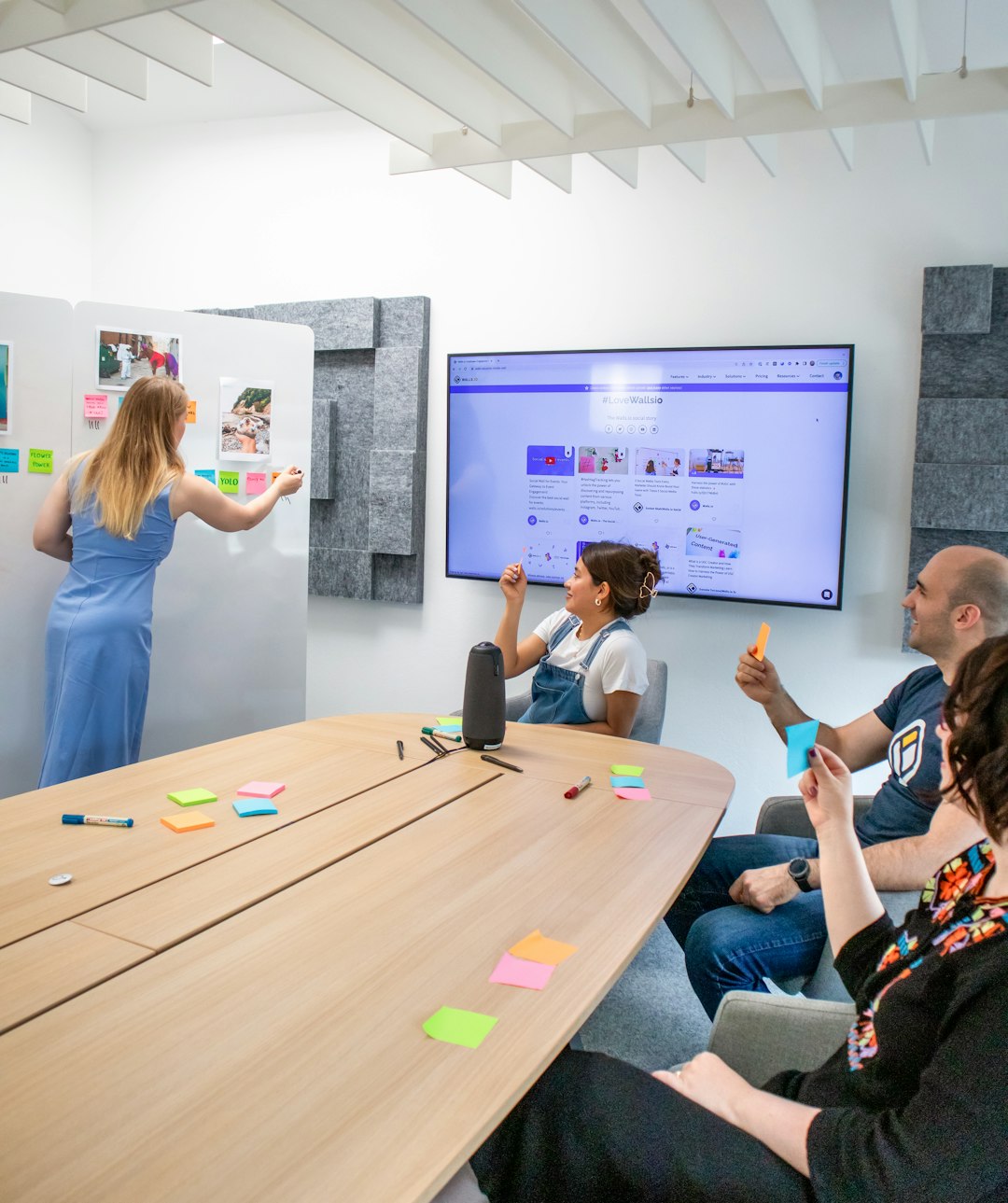 6 façons dont l'intelligence artificielle redéfinit les pratiques de gestion collaborative dans les projets technologiques en 2024