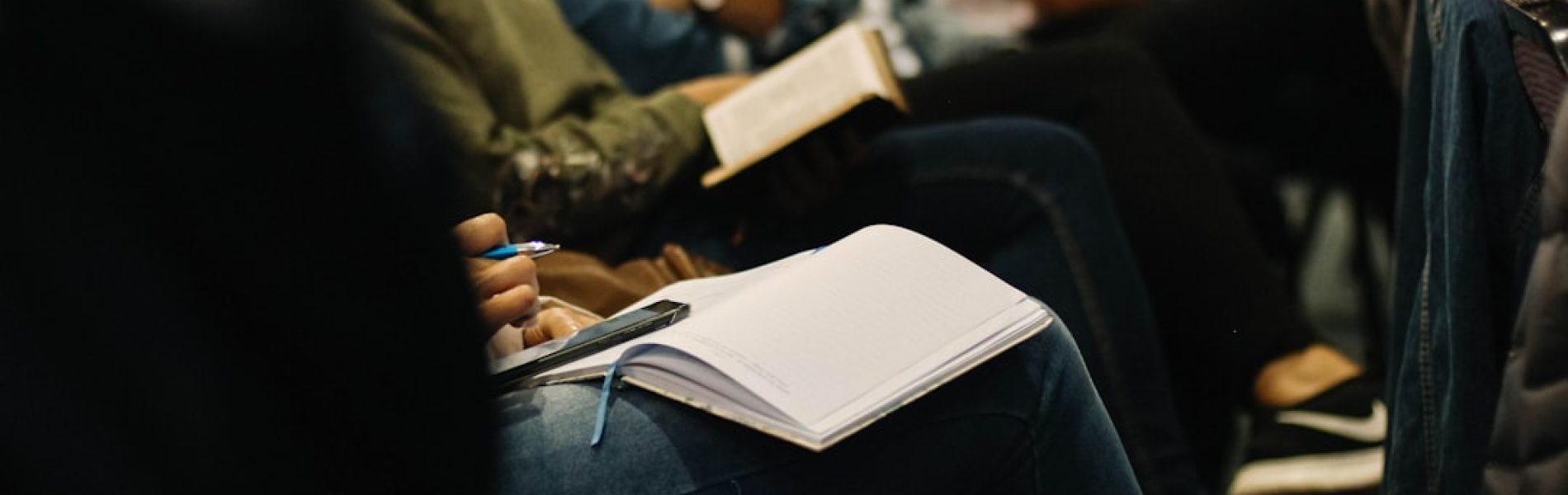 Comment l'automatisation intelligente peut améliorer la gestion des réunions et des agendas dans les environnements professionnels